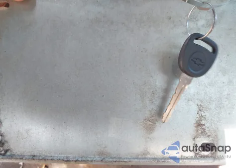 2005 Chevrolet Silverado 1500 Ls из США, поврежденный, VIN 2GCEC19V451180399